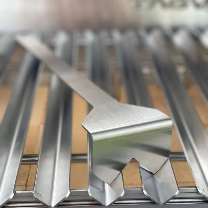 Tagwood BBQ V-Shape grill BBQ90SS with premium 304 stainless steel, V-shaped design, and front grease collector for easy cleaning.