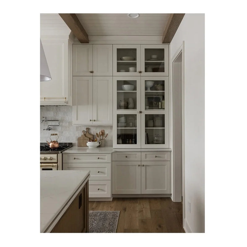 ILVE Majestic II 40" Dual Fuel Freestanding Range in Antique White with Brass Trim, UMD10FDNS3AWGLP