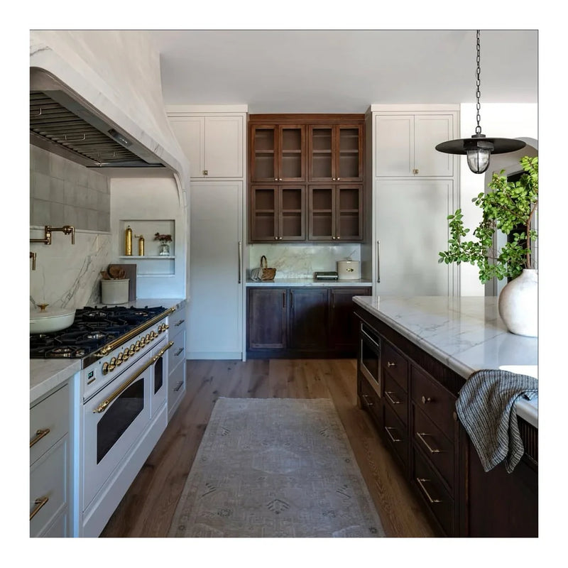 ILVE Nostalgie II 48" Dual Fuel Freestanding Range in White with Brass Trim, UP48FNMPWHGLP