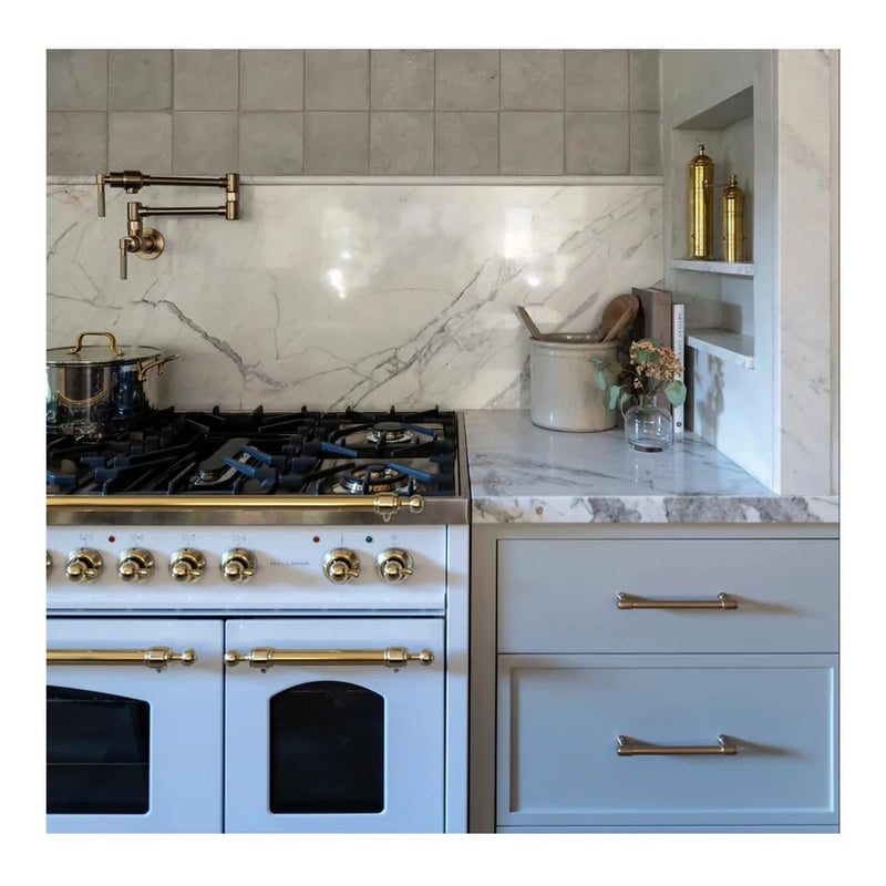 ILVE Nostalgie II 48" Dual Fuel Freestanding Range in White with Brass Trim, UP48FNMPWHG