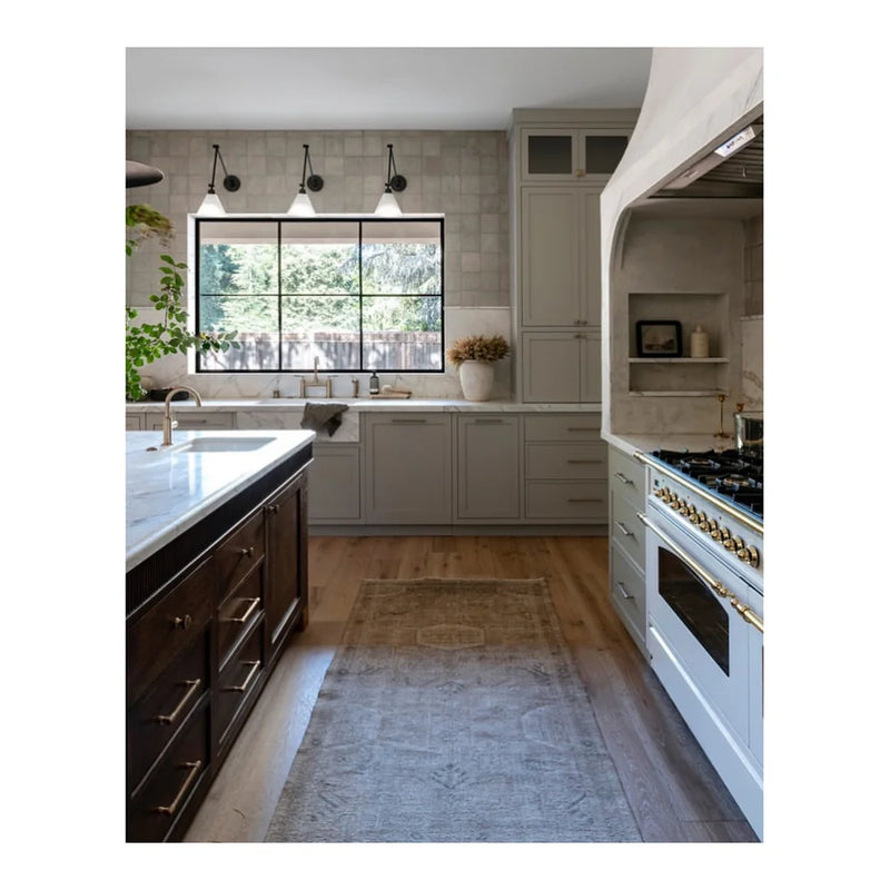 ILVE Nostalgie II 48" Dual Fuel Freestanding Range in White with Brass Trim, UP48FNMPWHG